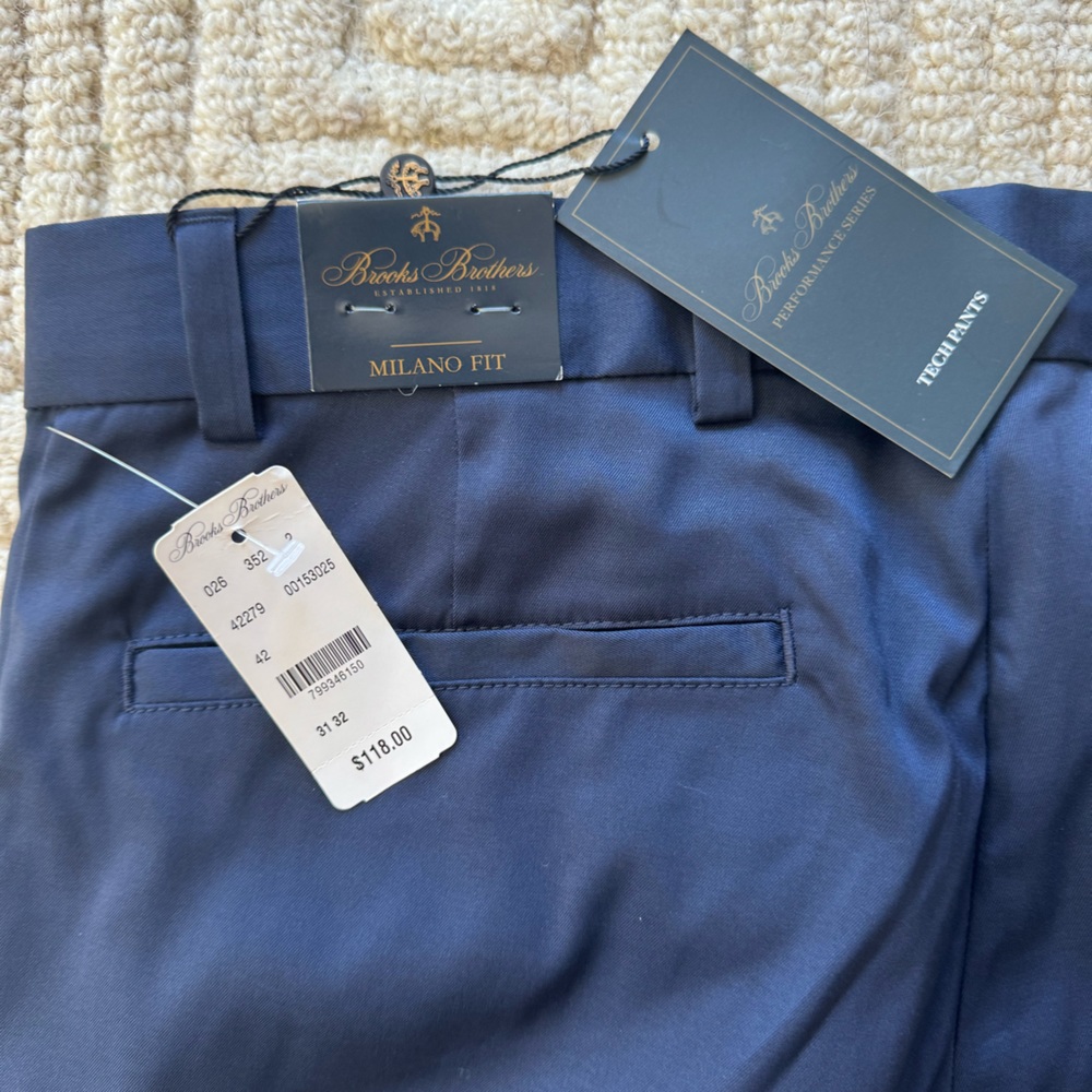 Brooks Brothers tech fabric golf / dress pants, new with tags, 31x32